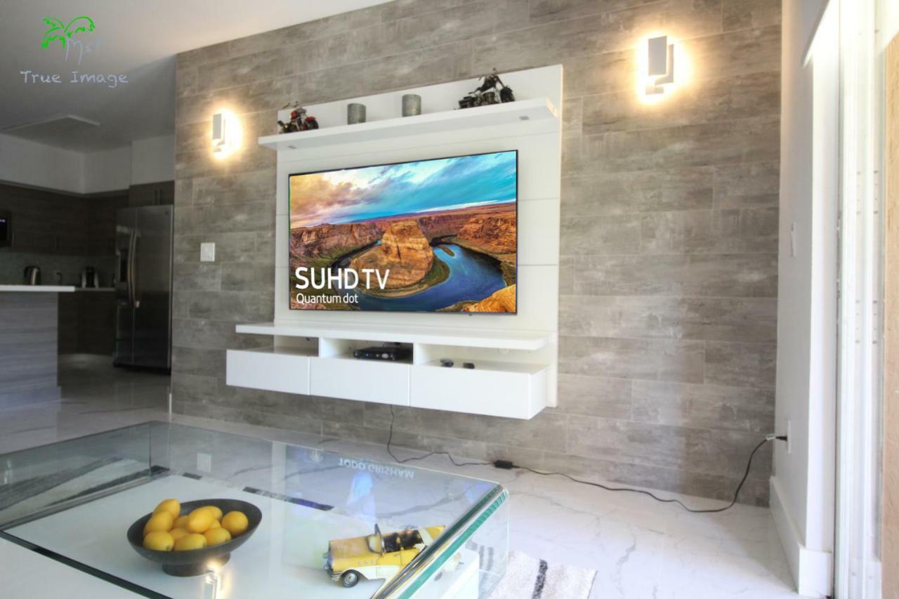 شقة Yacht Club At Aventura 2 Bed 2 Bath Luxurius Cozy Brand New المظهر الخارجي الصورة