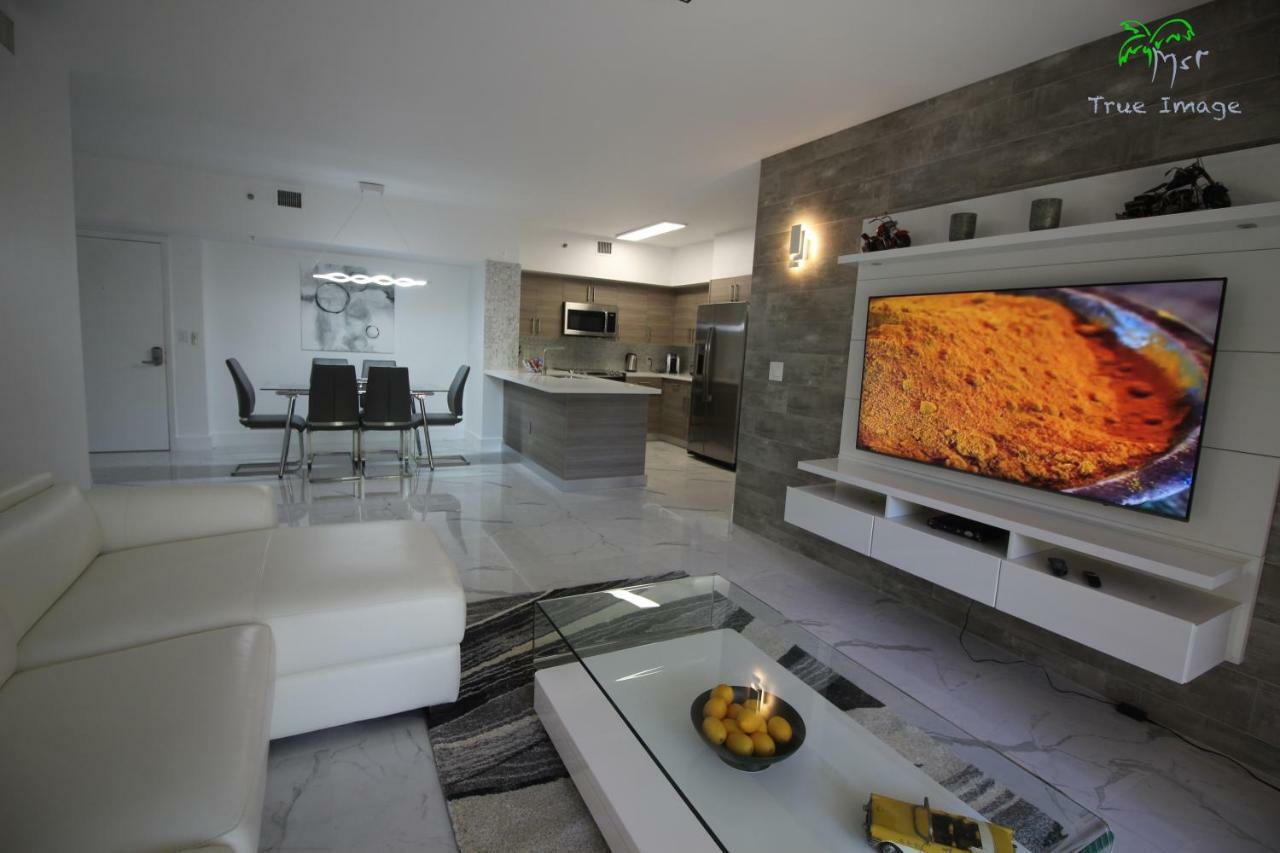 شقة Yacht Club At Aventura 2 Bed 2 Bath Luxurius Cozy Brand New المظهر الخارجي الصورة