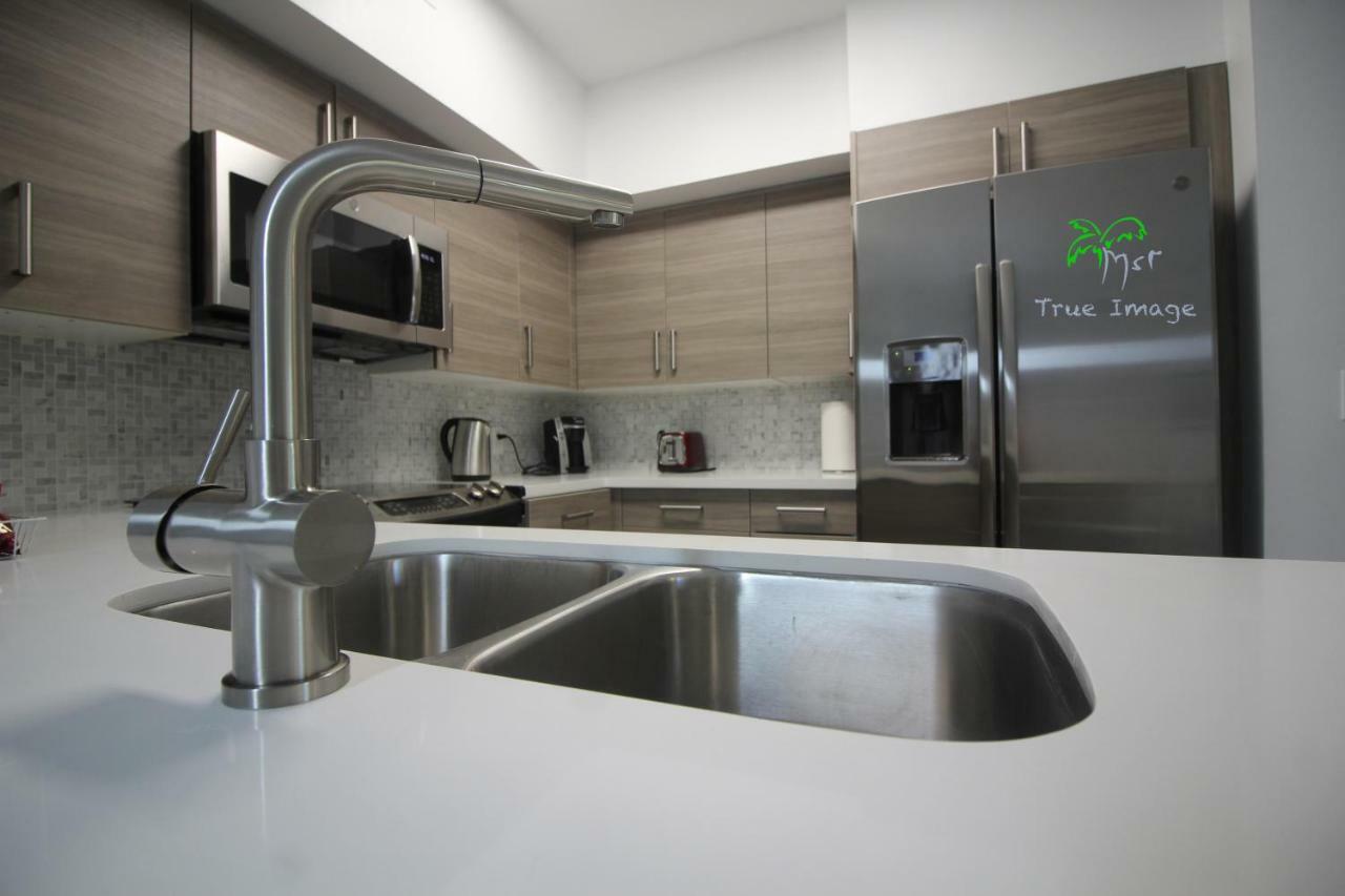شقة Yacht Club At Aventura 2 Bed 2 Bath Luxurius Cozy Brand New المظهر الخارجي الصورة