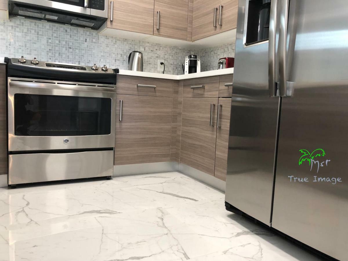 شقة Yacht Club At Aventura 2 Bed 2 Bath Luxurius Cozy Brand New المظهر الخارجي الصورة