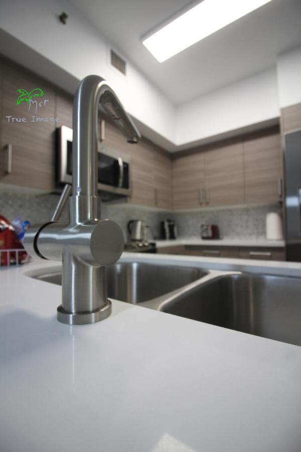 شقة Yacht Club At Aventura 2 Bed 2 Bath Luxurius Cozy Brand New المظهر الخارجي الصورة